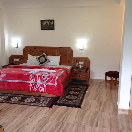 Akash Hills Hotel Manāli Esterno foto