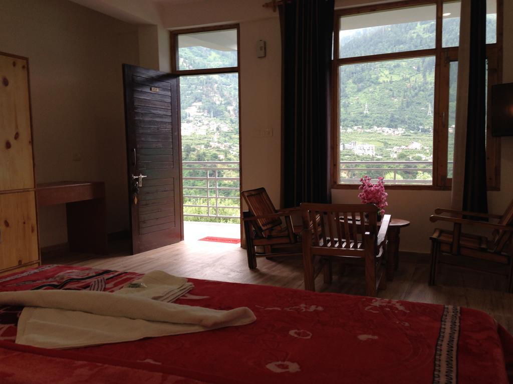 Akash Hills Hotel Manāli Esterno foto